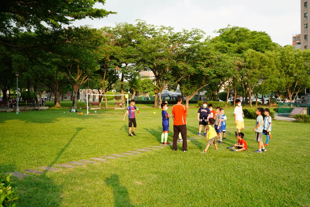 823砲戰紀念公園,台中823公園,台中寶可夢道館,台中沙坑,台中溜滑梯,台中盪鞦韆,台中綠意空間,台中親子公園,台中遊樂設施,戰車公園,飛機公園