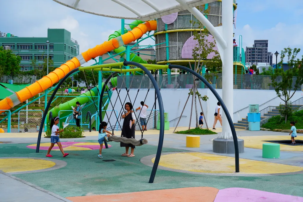 馬卡龍公園,太平親子公園,台中親子公園,台中最高溜滑梯,太平最高溜滑梯 馬卡龍公園,太平親子公園,台中親子公園,台中最高溜滑梯,太平最高溜滑梯