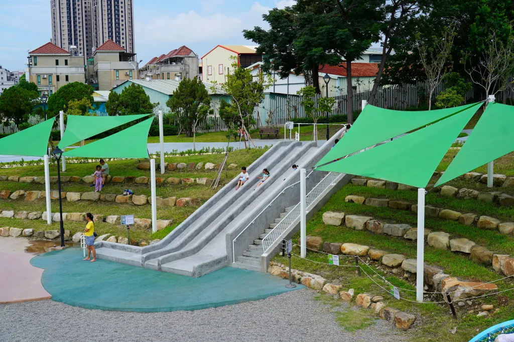 馬卡龍公園,太平親子公園,台中親子公園,台中最高溜滑梯,太平最高溜滑梯 馬卡龍公園,太平親子公園,台中親子公園,台中最高溜滑梯,太平最高溜滑梯