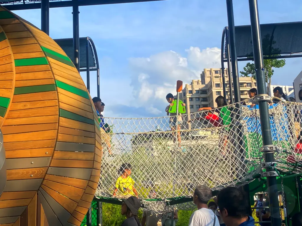 台中景點,台中公園,豬事圓滿公園,台中美樂地計畫,台中屠宰場,台中親子公園, 豬事圓滿公園, 豬主題遊樂場, 親子共融遊戲場, 台中遊樂場, 屠宰場改建, 可愛豬豬廁所, 體健區, 沙坑溜滑梯, 台中旅遊景點