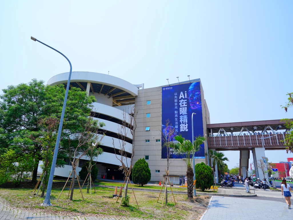 漢神洲際停車場動線