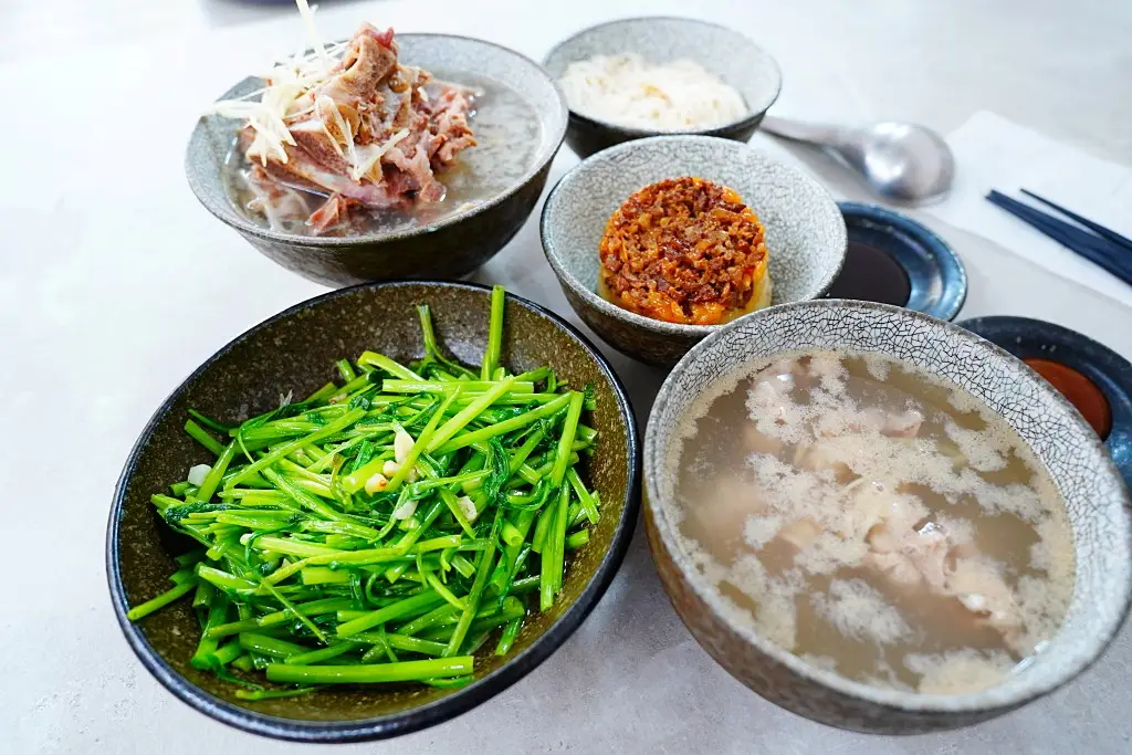 旅咖點的整桌東市羊肉好料