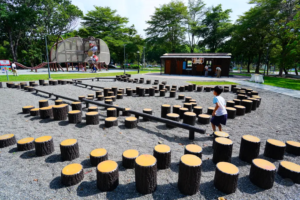 膨鼠森林公園, 雲林斗六膨鼠森林公園, 雲林親子景點, 斗六親子公園, 親子公園推薦,橡果溜滑梯, 噴泉廣場, 松鼠主題遊戲場, 金瓜鼠樂園, 膨鼠森林市集, 雲林旅遊推薦, 斗六旅遊, 週末親子活動, 戶外遊戲場, 玩水親子公園, 雲林親子遊,雲林斗六親子公園 膨鼠森林公園, 雲林親子景點推薦 橡果溜滑梯, 斗六膨鼠森林公園 松鼠主題遊戲場, 雲林最強親子公園 玩水橡果溜滑梯, 斗六親子遊景點 噴泉廣場 膨鼠森林市集,膨鼠森林公園 評價 膨鼠森林公園, 雲林斗六膨鼠森林公園, 雲林親子景點, 斗六親子公園, 親子公園推薦,橡果溜滑梯, 噴泉廣場, 松鼠主題遊戲場, 金瓜鼠樂園, 膨鼠森林市集, 雲林旅遊推薦, 斗六旅遊, 週末親子活動, 戶外遊戲場, 玩水親子公園, 雲林親子遊,雲林斗六親子公園 膨鼠森林公園, 雲林親子景點推薦 橡果溜滑梯, 斗六膨鼠森林公園 松鼠主題遊戲場, 雲林最強親子公園 玩水橡果溜滑梯, 斗六親子遊景點 噴泉廣場 膨鼠森林市集,膨鼠森林公園 評價