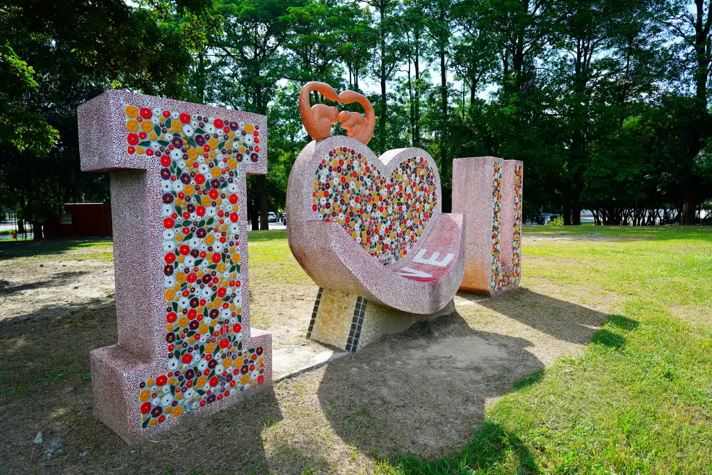 膨鼠森林公園, 雲林斗六膨鼠森林公園, 雲林親子景點, 斗六親子公園, 親子公園推薦,橡果溜滑梯, 噴泉廣場, 松鼠主題遊戲場, 金瓜鼠樂園, 膨鼠森林市集, 雲林旅遊推薦, 斗六旅遊, 週末親子活動, 戶外遊戲場, 玩水親子公園, 雲林親子遊,雲林斗六親子公園 膨鼠森林公園, 雲林親子景點推薦 橡果溜滑梯, 斗六膨鼠森林公園 松鼠主題遊戲場, 雲林最強親子公園 玩水橡果溜滑梯, 斗六親子遊景點 噴泉廣場 膨鼠森林市集,膨鼠森林公園 評價 膨鼠森林公園, 雲林斗六膨鼠森林公園, 雲林親子景點, 斗六親子公園, 親子公園推薦,橡果溜滑梯, 噴泉廣場, 松鼠主題遊戲場, 金瓜鼠樂園, 膨鼠森林市集, 雲林旅遊推薦, 斗六旅遊, 週末親子活動, 戶外遊戲場, 玩水親子公園, 雲林親子遊,雲林斗六親子公園 膨鼠森林公園, 雲林親子景點推薦 橡果溜滑梯, 斗六膨鼠森林公園 松鼠主題遊戲場, 雲林最強親子公園 玩水橡果溜滑梯, 斗六親子遊景點 噴泉廣場 膨鼠森林市集,膨鼠森林公園 評價