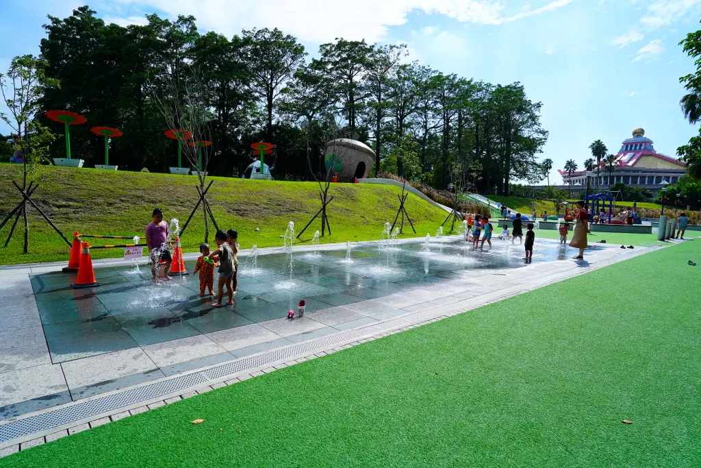 膨鼠森林公園, 雲林斗六膨鼠森林公園, 雲林親子景點, 斗六親子公園, 親子公園推薦,橡果溜滑梯, 噴泉廣場, 松鼠主題遊戲場, 金瓜鼠樂園, 膨鼠森林市集, 雲林旅遊推薦, 斗六旅遊, 週末親子活動, 戶外遊戲場, 玩水親子公園, 雲林親子遊,雲林斗六親子公園 膨鼠森林公園, 雲林親子景點推薦 橡果溜滑梯, 斗六膨鼠森林公園 松鼠主題遊戲場, 雲林最強親子公園 玩水橡果溜滑梯, 斗六親子遊景點 噴泉廣場 膨鼠森林市集,膨鼠森林公園 評價 膨鼠森林公園, 雲林斗六膨鼠森林公園, 雲林親子景點, 斗六親子公園, 親子公園推薦,橡果溜滑梯, 噴泉廣場, 松鼠主題遊戲場, 金瓜鼠樂園, 膨鼠森林市集, 雲林旅遊推薦, 斗六旅遊, 週末親子活動, 戶外遊戲場, 玩水親子公園, 雲林親子遊,雲林斗六親子公園 膨鼠森林公園, 雲林親子景點推薦 橡果溜滑梯, 斗六膨鼠森林公園 松鼠主題遊戲場, 雲林最強親子公園 玩水橡果溜滑梯, 斗六親子遊景點 噴泉廣場 膨鼠森林市集,膨鼠森林公園 評價