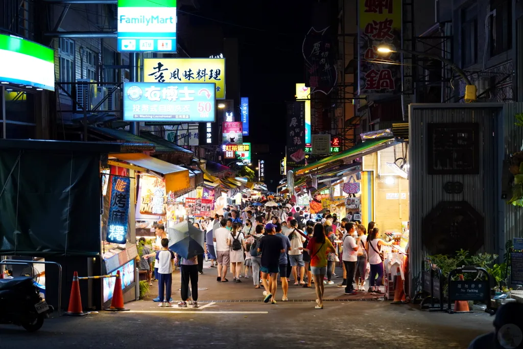 日月潭力麗溫德姆溫泉酒店,日月潭住宿推薦,伊達邵住宿,日月潭親子住宿,日月潭飯店推薦,伊達邵商圈飯店,日月潭纜車,日月潭停車方便,日月潭親子客房,南投住宿推薦,日月潭寬敞客房,日月潭景點住宿,日月潭溫泉飯店,南投親子飯店,日月潭親子旅遊,日月潭力麗溫德姆溫泉酒店評價,力麗溫德姆溫泉評價
