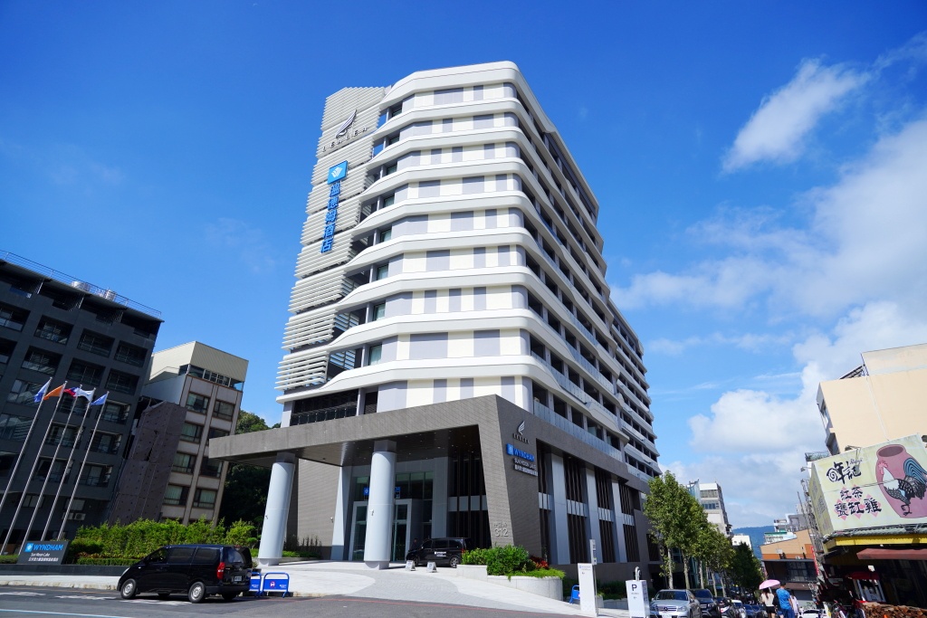 日月潭力麗溫德姆溫泉酒店,日月潭住宿推薦,伊達邵住宿,日月潭親子住宿,日月潭飯店推薦,伊達邵商圈飯店,日月潭纜車,日月潭停車方便,日月潭親子客房,南投住宿推薦,日月潭寬敞客房,日月潭景點住宿,日月潭溫泉飯店,南投親子飯店,日月潭親子旅遊,日月潭力麗溫德姆溫泉酒店評價,力麗溫德姆溫泉評價
