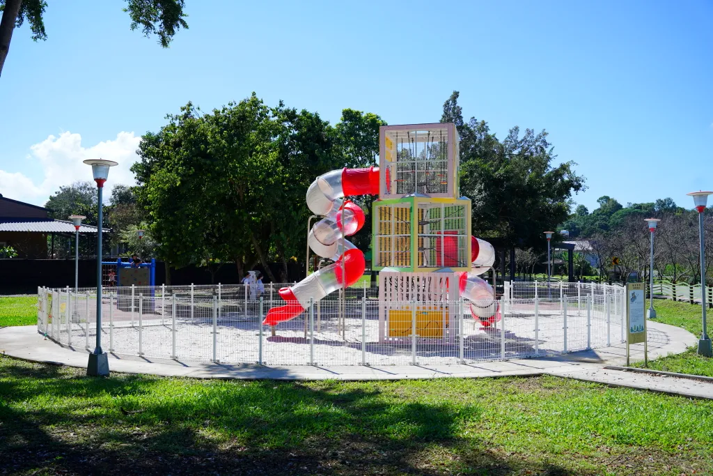 台中公園,新社景點,台中新社,台中沙坑,台中溜滑梯,共融公園,復盛公園,白沙坑,新社溜滑梯,新社公園 台中公園,新社景點,台中新社,台中沙坑,台中溜滑梯,共融公園,復盛公園,白沙坑,新社溜滑梯,新社公園