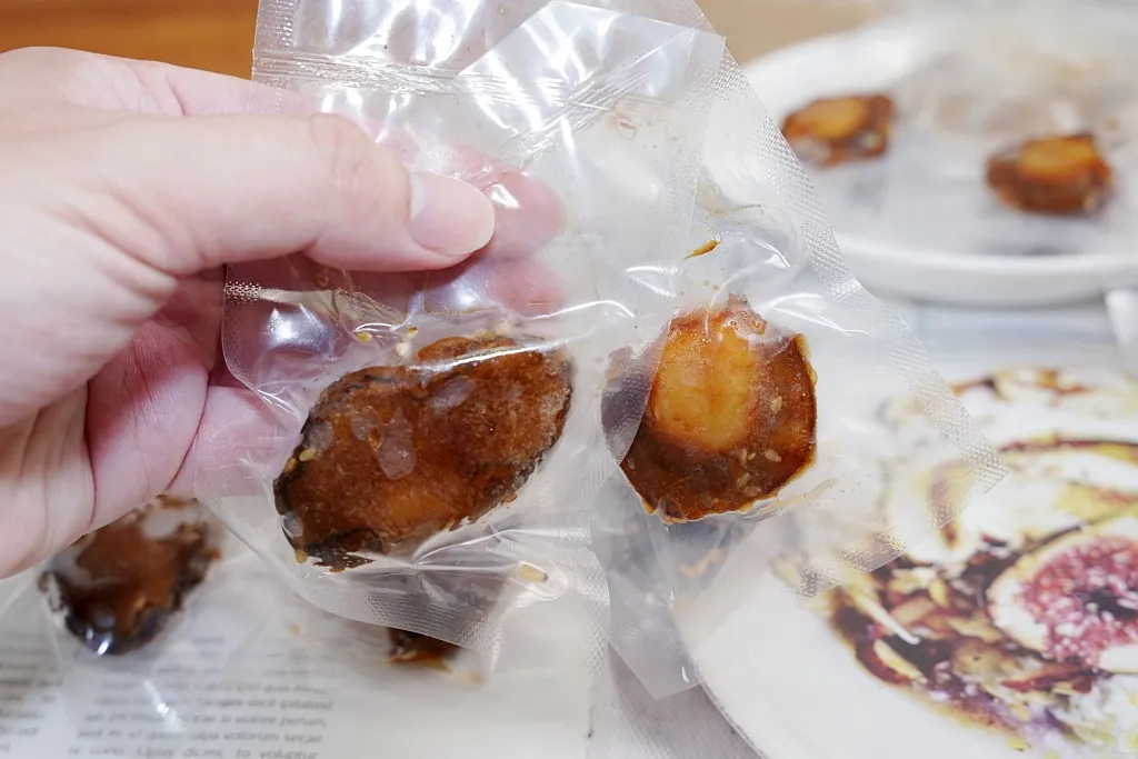金廚一口鮑魚,一口甘貝,一口鮑魚,一口干貝,下酒菜 金廚一口鮑魚,一口甘貝,一口鮑魚,一口干貝,下酒菜