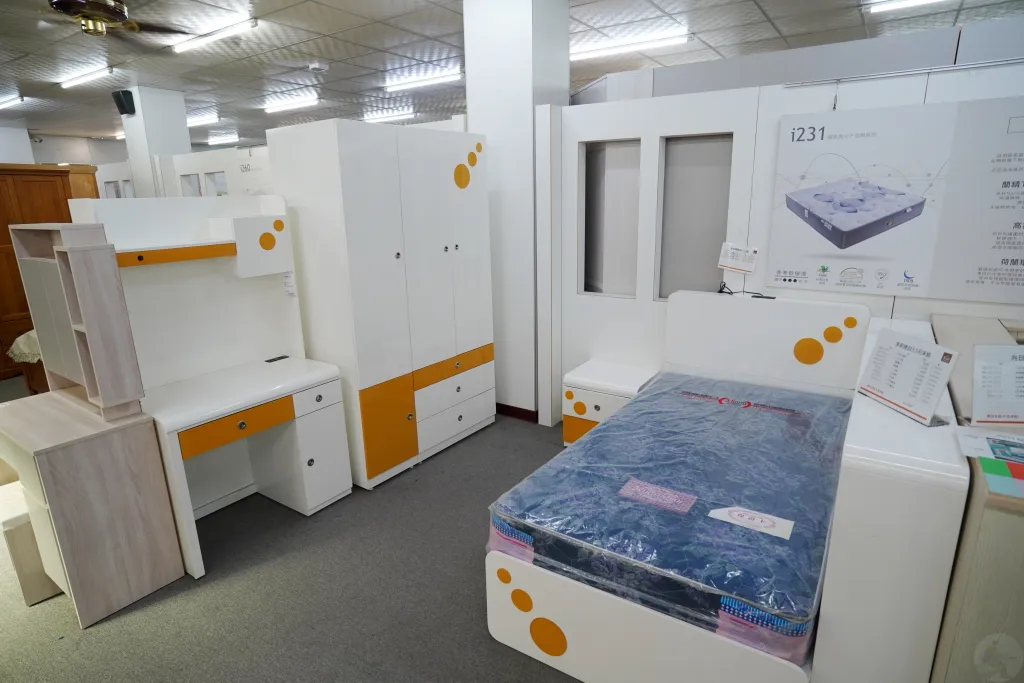 彰化家具推薦, 先進傢俱, 愛庫家居, 鹿港家具, 首購族家具, 家具選擇, 客製化家具, 沙發, 床墊, 床組, 餐桌, 餐椅, 書桌, 書櫃, 系統櫃, 廚具, 自產自銷家具, 室內設計規劃, 客製化室內設計, 家具購買, 家具換新, 彰化家具賣場, 3000坪家具賣場, 家具展示間, 家具選購,先進傢俱評價,iCAKU愛庫家居評價 彰化家具推薦, 先進傢俱, 愛庫家居, 鹿港家具, 首購族家具, 家具選擇, 客製化家具, 沙發, 床墊, 床組, 餐桌, 餐椅, 書桌, 書櫃, 系統櫃, 廚具, 自產自銷家具, 室內設計規劃, 客製化室內設計, 家具購買, 家具換新, 彰化家具賣場, 3000坪家具賣場, 家具展示間, 家具選購,先進傢俱評價,iCAKU愛庫家居評價