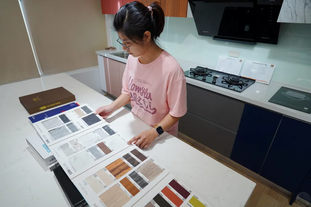 彰化家具推薦, 先進傢俱, 愛庫家居, 鹿港家具, 首購族家具, 家具選擇, 客製化家具, 沙發, 床墊, 床組, 餐桌, 餐椅, 書桌, 書櫃, 系統櫃, 廚具, 自產自銷家具, 室內設計規劃, 客製化室內設計, 家具購買, 家具換新, 彰化家具賣場, 3000坪家具賣場, 家具展示間, 家具選購,先進傢俱評價,iCAKU愛庫家居評價 彰化家具推薦, 先進傢俱, 愛庫家居, 鹿港家具, 首購族家具, 家具選擇, 客製化家具, 沙發, 床墊, 床組, 餐桌, 餐椅, 書桌, 書櫃, 系統櫃, 廚具, 自產自銷家具, 室內設計規劃, 客製化室內設計, 家具購買, 家具換新, 彰化家具賣場, 3000坪家具賣場, 家具展示間, 家具選購,先進傢俱評價,iCAKU愛庫家居評價