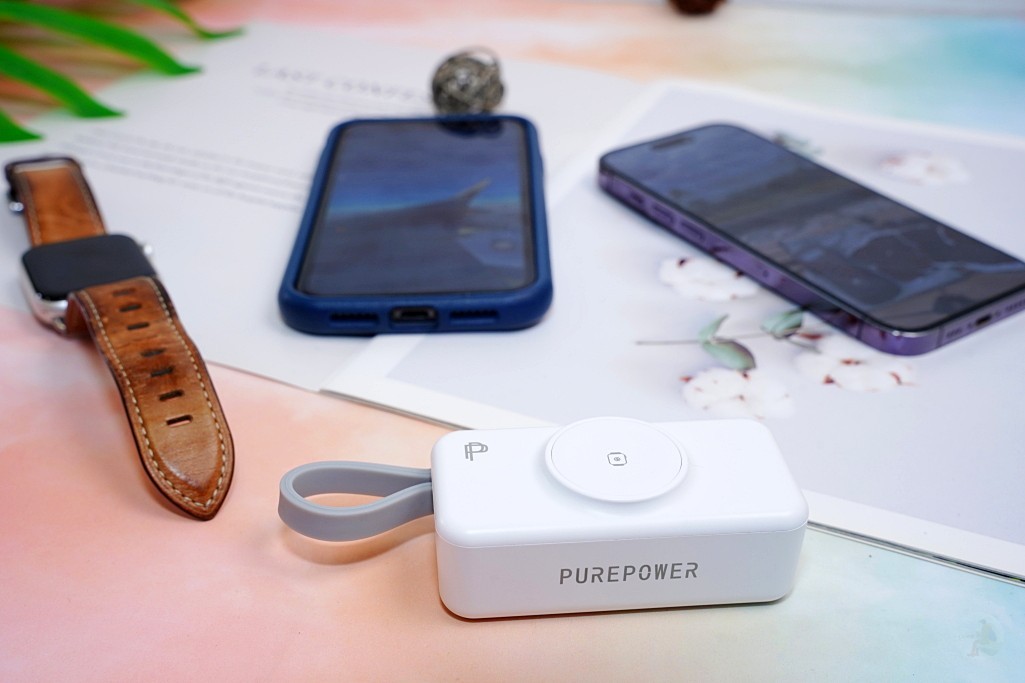 PD20W快速充電,數位電量顯示,翻轉接頭輕鬆收納,兼容AppleWatch無線充電 PD20W快速充電,數位電量顯示,翻轉接頭輕鬆收納,兼容AppleWatch無線充電