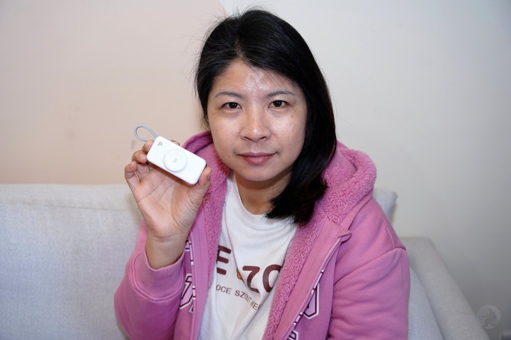 PD20W快速充電,數位電量顯示,翻轉接頭輕鬆收納,兼容AppleWatch無線充電 PD20W快速充電,數位電量顯示,翻轉接頭輕鬆收納,兼容AppleWatch無線充電