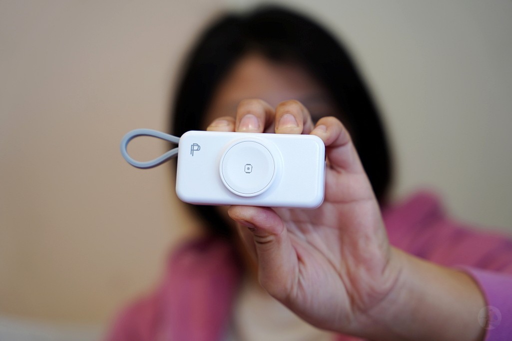 PD20W快速充電,數位電量顯示,翻轉接頭輕鬆收納,兼容AppleWatch無線充電