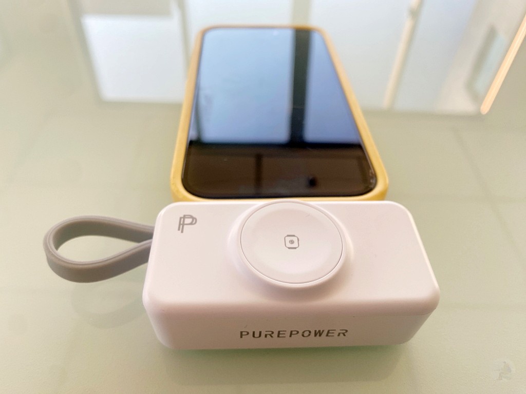 PD20W快速充電,數位電量顯示,翻轉接頭輕鬆收納,兼容AppleWatch無線充電 PD20W快速充電,數位電量顯示,翻轉接頭輕鬆收納,兼容AppleWatch無線充電