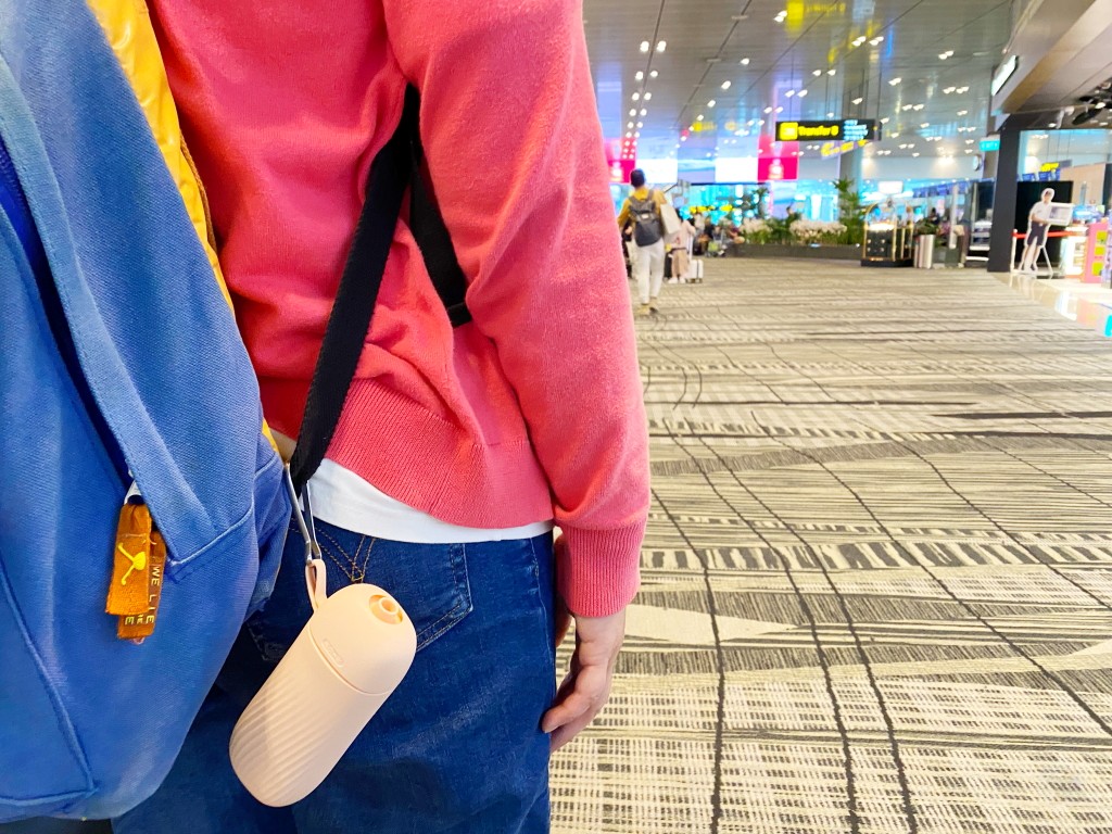 EVERYTHINK,捲捲充氣護頸枕,旅行必備,隨身舒適,護頸神器 EVERYTHINK,捲捲充氣護頸枕,旅行必備,隨身舒適,護頸神器