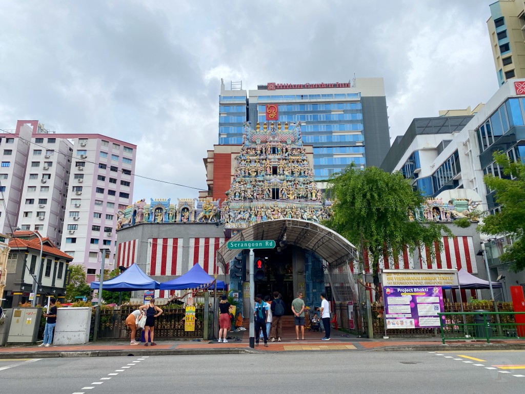 新加坡小印度區,新加坡小印度治安,新加坡小印度必買,新加坡小印度美食,新加坡小印度時間,小印度區阿拉伯區,新加坡小印度晚上,新加坡小印度餐廳,Delhi Lahori,Delhi Lahori 捲餅,維拉馬卡里拉曼廟,米其林美食指南 Delhi Lahori,Sri Veeramakaliamman Temple 新加坡小印度區,新加坡小印度治安,新加坡小印度必買,新加坡小印度美食,新加坡小印度時間,小印度區阿拉伯區,新加坡小印度晚上,新加坡小印度餐廳,Delhi Lahori,Delhi Lahori 捲餅,維拉馬卡里拉曼廟,米其林美食指南 Delhi Lahori,Sri Veeramakaliamman Temple