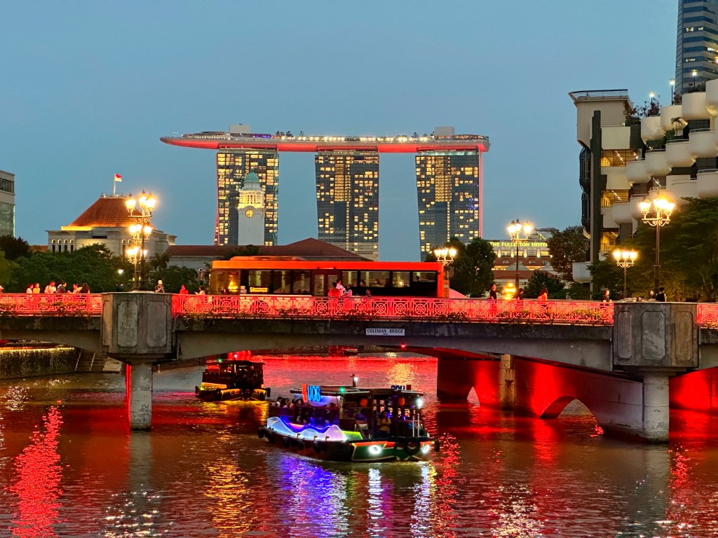 新加坡旅遊,新加坡懶人包,新加坡景點推薦,新加坡飯店推薦,新加坡交通,新加坡地鐵,新加坡自由行, 新加坡必訪景點, 濱海灣花園, 新加坡單軌電車, 新加坡交通, 新加坡住宿, 新加坡旅遊規劃, 新加坡行程, 新加坡親子旅行, 新加坡景點推薦, 新加坡自駕, 新加坡市區旅遊, 新加坡熱門景點, 新加坡景點安排, 新加坡旅遊攻略, 新加坡景點介紹, 新加坡國際機場, 濱海灣金沙, 武吉士街, 小印度, 哈芝巷, 聖淘沙島, 新加坡動物園, 新加坡夜間動物園, 新加坡植物園, 甘榜格南, 裕廊飛禽公園, 新加坡科學館, 濱海藝術中心, 牛車水, 福康寧公園, 東海岸公園, 裕廊地標購物中心, 新加坡美食推薦, 新加坡街頭小吃, 新加坡晚餐推薦, 新加坡購物中心,馬來西亞樂高樂園