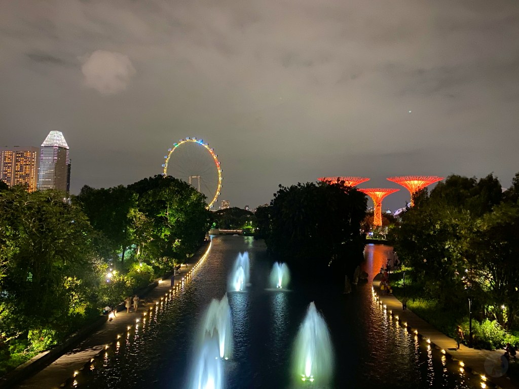 超級樹,超級樹燈光秀時間,新加坡超級樹,超級樹燈光秀,超級樹燈光秀地點,超級樹介紹,Supertree Grove,天空樹燈光秀多久,金沙酒店燈光秀時間