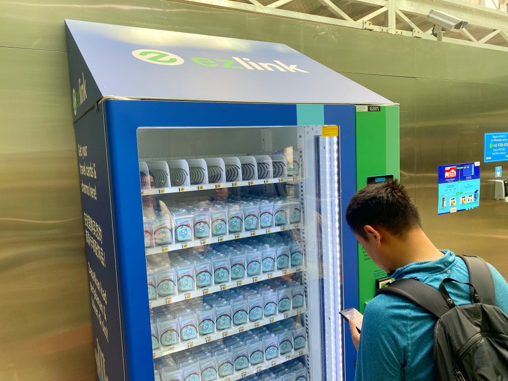 新加坡旅遊,新加坡懶人包,新加坡景點推薦,新加坡飯店推薦,新加坡交通,新加坡地鐵,新加坡自由行, 新加坡必訪景點, 濱海灣花園, 新加坡單軌電車, 新加坡交通, 新加坡住宿, 新加坡旅遊規劃, 新加坡行程, 新加坡親子旅行, 新加坡景點推薦, 新加坡自駕, 新加坡市區旅遊, 新加坡熱門景點, 新加坡景點安排, 新加坡旅遊攻略, 新加坡景點介紹, 新加坡國際機場, 濱海灣金沙, 武吉士街, 小印度, 哈芝巷, 聖淘沙島, 新加坡動物園, 新加坡夜間動物園, 新加坡植物園, 甘榜格南, 裕廊飛禽公園, 新加坡科學館, 濱海藝術中心, 牛車水, 福康寧公園, 東海岸公園, 裕廊地標購物中心, 新加坡美食推薦, 新加坡街頭小吃, 新加坡晚餐推薦, 新加坡購物中心,馬來西亞樂高樂園