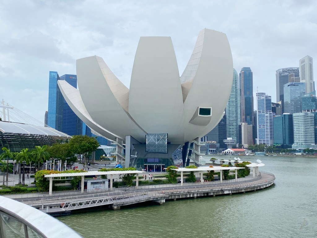 新加坡旅遊,新加坡懶人包,新加坡景點推薦,新加坡飯店推薦,新加坡交通,新加坡地鐵,新加坡自由行, 新加坡必訪景點, 濱海灣花園, 新加坡單軌電車, 新加坡交通, 新加坡住宿, 新加坡旅遊規劃, 新加坡行程, 新加坡親子旅行, 新加坡景點推薦, 新加坡自駕, 新加坡市區旅遊, 新加坡熱門景點, 新加坡景點安排, 新加坡旅遊攻略, 新加坡景點介紹, 新加坡國際機場, 濱海灣金沙, 武吉士街, 小印度, 哈芝巷, 聖淘沙島, 新加坡動物園, 新加坡夜間動物園, 新加坡植物園, 甘榜格南, 裕廊飛禽公園, 新加坡科學館, 濱海藝術中心, 牛車水, 福康寧公園, 東海岸公園, 裕廊地標購物中心, 新加坡美食推薦, 新加坡街頭小吃, 新加坡晚餐推薦, 新加坡購物中心,馬來西亞樂高樂園