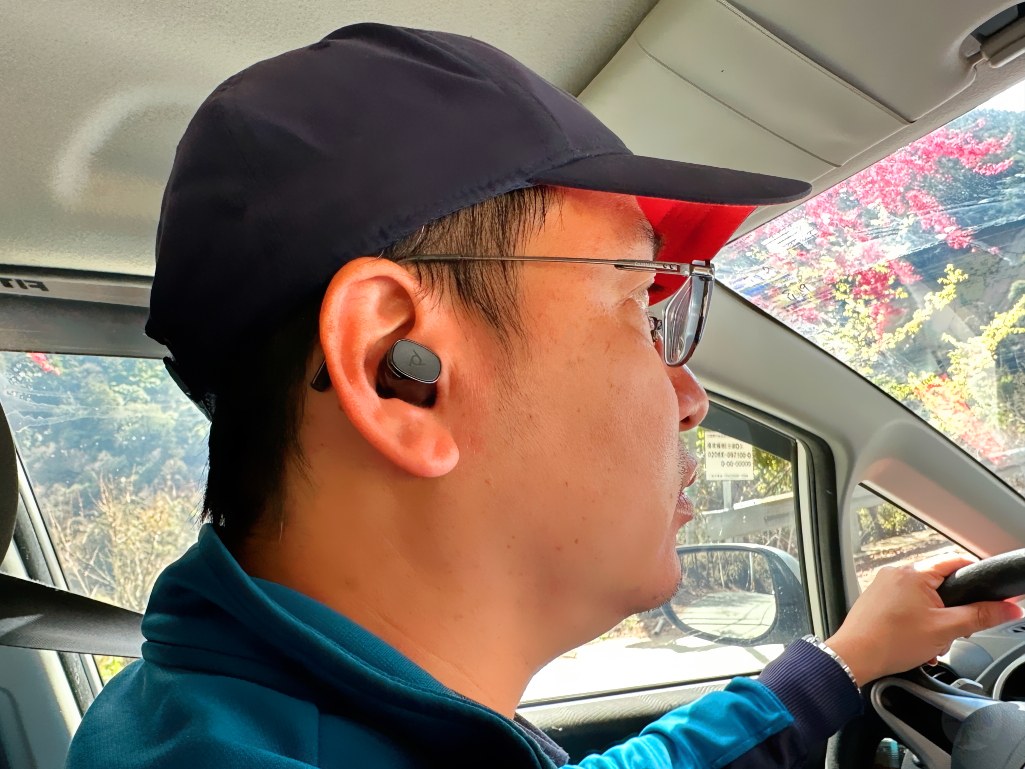 強大通話收音麥克風｜太空人技術品牌通訊耳機