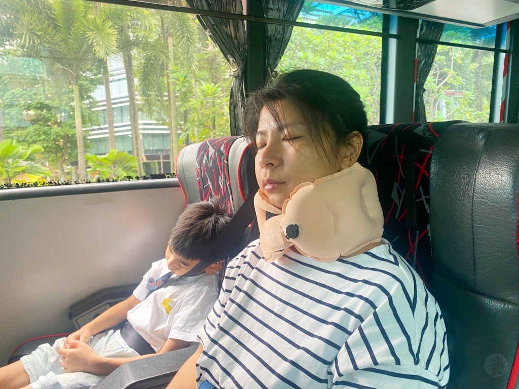 EVERYTHINK,捲捲充氣護頸枕,旅行必備,隨身舒適,護頸神器 EVERYTHINK,捲捲充氣護頸枕,旅行必備,隨身舒適,護頸神器