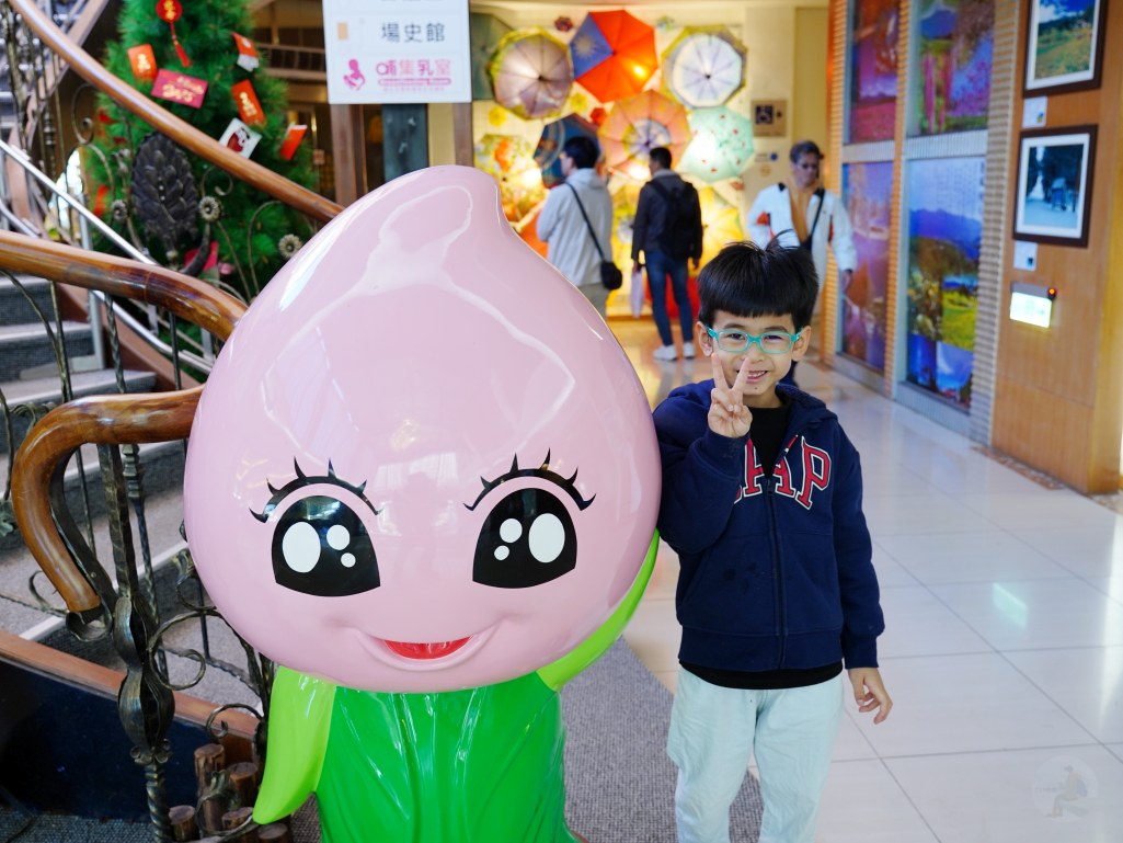 福壽山千櫻園, 2025最新花況, 櫻花, 目前花況, 旅遊, 2025櫻花季, 富士櫻, 山櫻花, 花海, 櫻花隧道, 山谷景色, 台中賞櫻, 福壽山農場, 粉紅花海, 旅行, 戶外活動, 春季旅遊, 賞櫻, 櫻花秘境, 野餐, 休閒旅遊, 自然風光, 台中旅遊景點, 賞櫻熱點