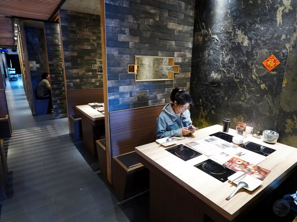 十二段鍋物堂沙鹿店內部空間