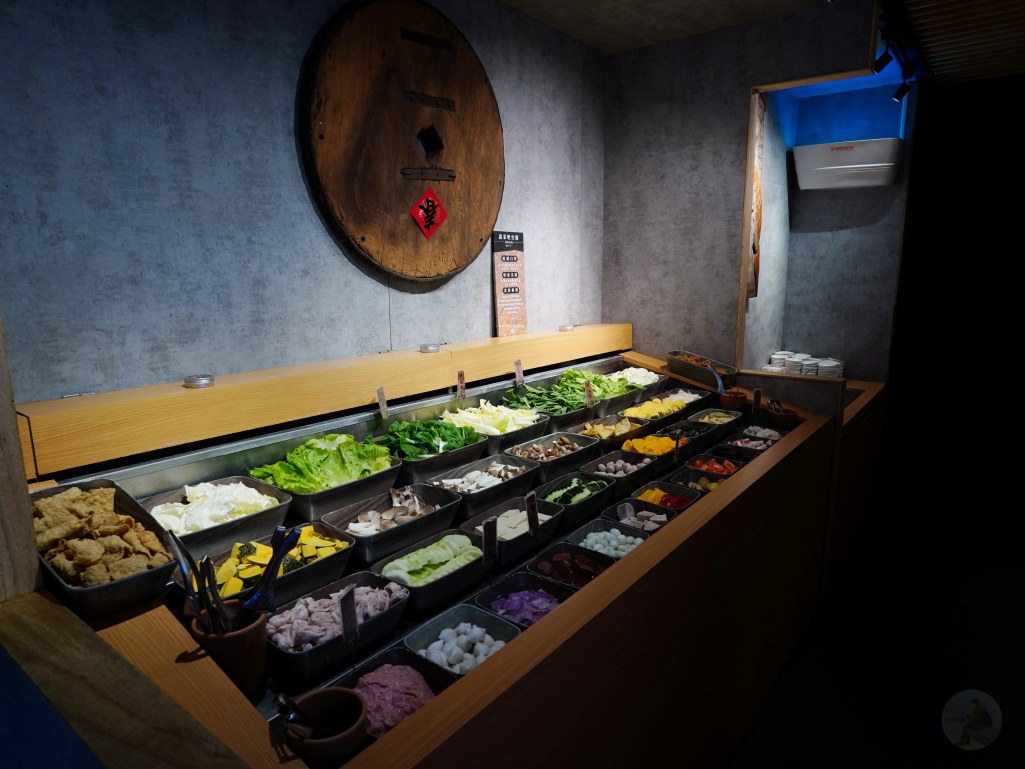十二段鍋物堂沙鹿店蔬菜自助區
