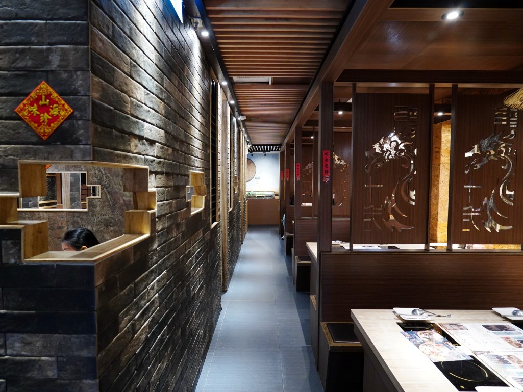 十二段鍋物堂沙鹿店座位區