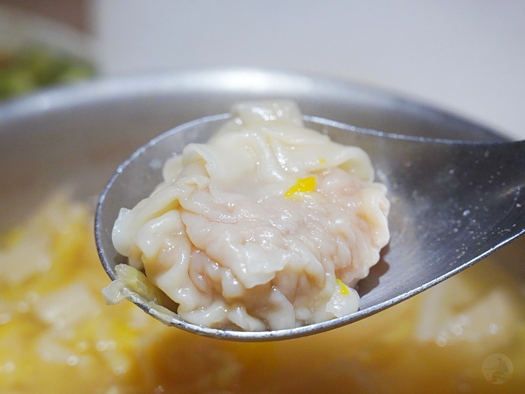 十二段鍋物堂鮮蝦大餛飩剖面