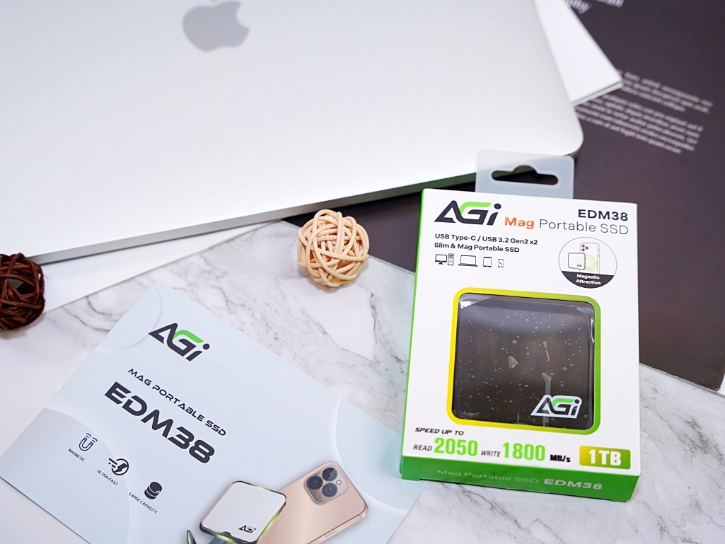 AGI EDM38,AGI 亞奇雷外接SSD,iPhone外接SSD推薦,磁吸式外接SSD,USB 3.2 Gen2 SSD,Mac外接硬碟推薦,1TB 2TB外接式SSD,高速隨身碟推薦,iPhone 15外接硬碟,外出攜帶硬碟 AGI EDM38,AGI 亞奇雷外接SSD,iPhone外接SSD推薦,磁吸式外接SSD,USB 3.2 Gen2 SSD,Mac外接硬碟推薦,1TB 2TB外接式SSD,高速隨身碟推薦,iPhone 15外接硬碟,外出攜帶硬碟