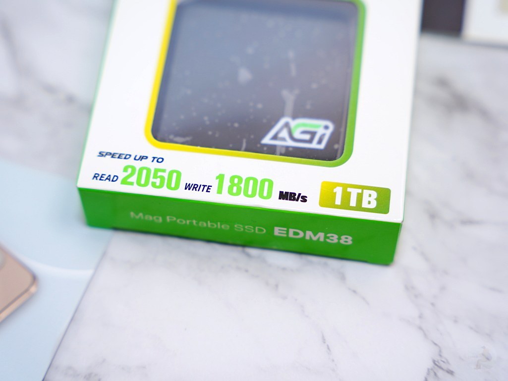 AGI EDM38,AGI 亞奇雷外接SSD,iPhone外接SSD推薦,磁吸式外接SSD,USB 3.2 Gen2 SSD,Mac外接硬碟推薦,1TB 2TB外接式SSD,高速隨身碟推薦,iPhone 15外接硬碟,外出攜帶硬碟 AGI EDM38,AGI 亞奇雷外接SSD,iPhone外接SSD推薦,磁吸式外接SSD,USB 3.2 Gen2 SSD,Mac外接硬碟推薦,1TB 2TB外接式SSD,高速隨身碟推薦,iPhone 15外接硬碟,外出攜帶硬碟