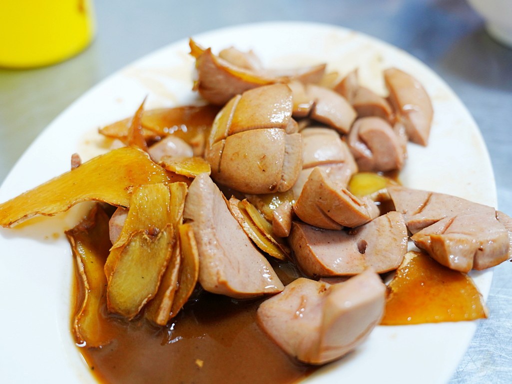 羅山生炒鱔魚麵, 嘉義美食, 嘉義小吃, 文化夜市美食, 嘉義夜市美食, 炭火快炒,嘉義必吃美食推薦, 嘉義文化夜市隱藏美食, 嘉義生炒鱔魚麵推薦, 嘉義巷弄美食推薦, 嘉義在地人推薦美食, 嘉義晚餐推薦,嘉義排隊美食, 嘉義特色小吃, 嘉義炭火快炒推薦, 嘉義熱門美食, 嘉義道地小吃