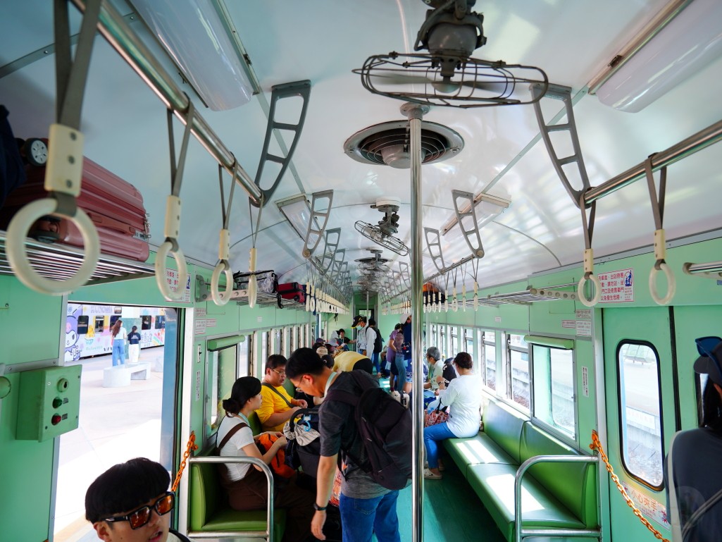 bagrun後背包, bagrun水壺包, 雄獅山嵐號火車, 藍皮解優號, 台灣火車旅行,軍事風格背包, 軍風水壺包, 台灣三天兩夜旅遊, 火車旅遊裝備推薦, 小朋友隨行水壺包, 多地形迷彩後背包, 暮色迷彩背包, 魔鬼氈布章設計背包, 露營火車背包推薦, Molle系統背包,bagrun背包,旅行背包推薦 bagrun後背包, bagrun水壺包, 雄獅山嵐號火車, 藍皮解優號, 台灣火車旅行,軍事風格背包, 軍風水壺包, 台灣三天兩夜旅遊, 火車旅遊裝備推薦, 小朋友隨行水壺包, 多地形迷彩後背包, 暮色迷彩背包, 魔鬼氈布章設計背包, 露營火車背包推薦, Molle系統背包,bagrun背包,旅行背包推薦