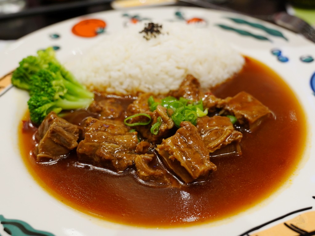 紅燒牛腩燴飯