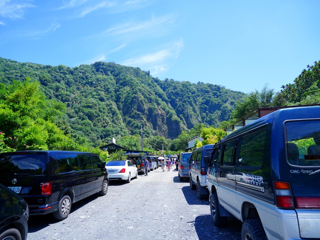 武界一日遊,南投秘境,武界旅遊,武界景點,思源吊橋,武界壩,摩摩納爾瀑布,武界部落,南投避暑景點,武界交通,武界行程規劃,武界一日遊怎麼安排,武界怎麼去,南投涼爽避暑景點推薦,摩摩納爾瀑布要走多久,思源吊橋拍照建議時間,武界壩能不能進去,武界原住民文化體驗,武界親子行程建議