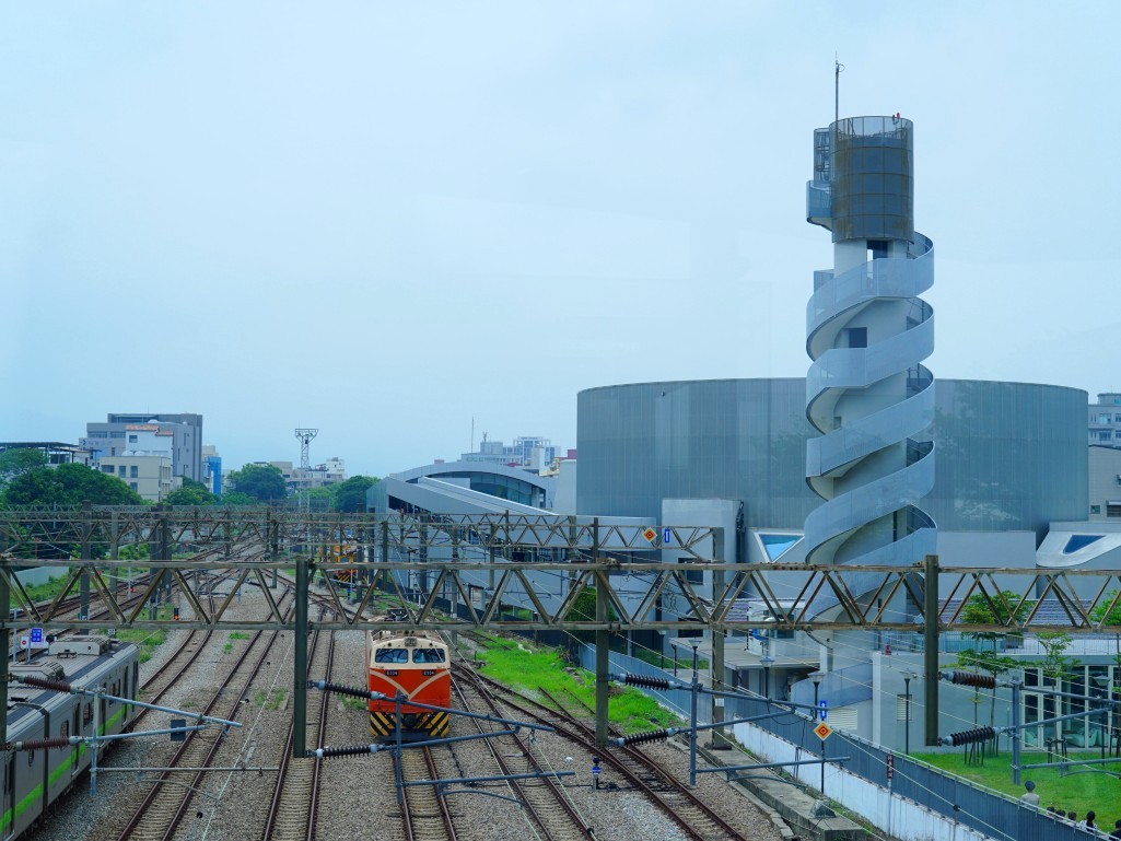 苗栗火車頭園區,苗栗親子景點,苗栗景點推薦,火車頭園區,鐵道迷景點,親子鐵道景點,台灣鐵道旅遊,親子小旅行,火車迷必訪,鐵道主題景點,台灣火車景點,苗栗新景點,親子一日遊,苗栗親子旅遊,火車主題樂園