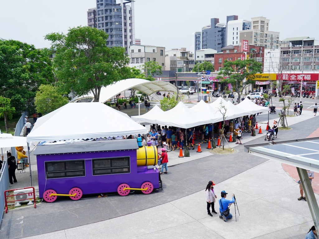 苗栗火車頭園區,苗栗親子景點,苗栗景點推薦,火車頭園區,鐵道迷景點,親子鐵道景點,台灣鐵道旅遊,親子小旅行,火車迷必訪,鐵道主題景點,台灣火車景點,苗栗新景點,親子一日遊,苗栗親子旅遊,火車主題樂園