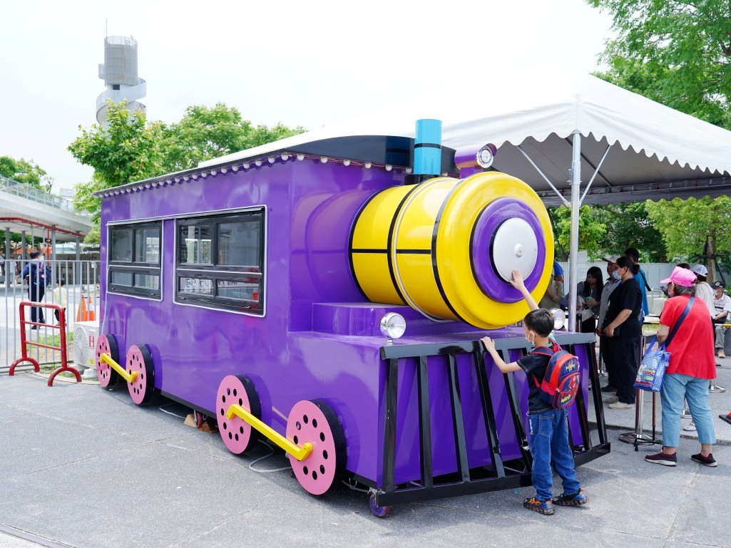 苗栗火車頭園區,苗栗親子景點,苗栗景點推薦,火車頭園區,鐵道迷景點,親子鐵道景點,台灣鐵道旅遊,親子小旅行,火車迷必訪,鐵道主題景點,台灣火車景點,苗栗新景點,親子一日遊,苗栗親子旅遊,火車主題樂園