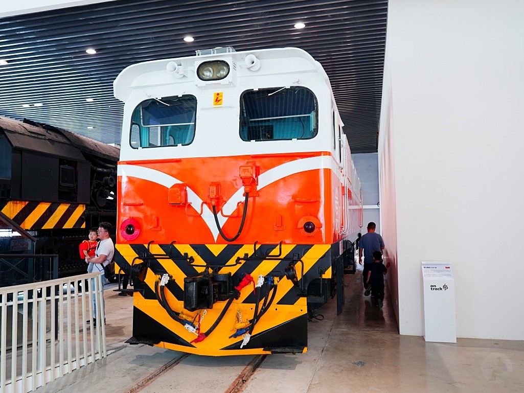 苗栗火車頭園區,苗栗親子景點,苗栗景點推薦,火車頭園區,鐵道迷景點,親子鐵道景點,台灣鐵道旅遊,親子小旅行,火車迷必訪,鐵道主題景點,台灣火車景點,苗栗新景點,親子一日遊,苗栗親子旅遊,火車主題樂園