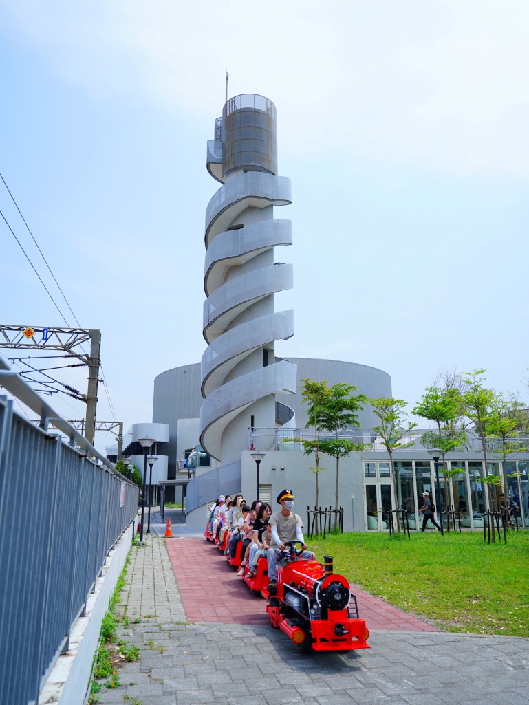 苗栗火車頭園區,苗栗親子景點,苗栗景點推薦,火車頭園區,鐵道迷景點,親子鐵道景點,台灣鐵道旅遊,親子小旅行,火車迷必訪,鐵道主題景點,台灣火車景點,苗栗新景點,親子一日遊,苗栗親子旅遊,火車主題樂園