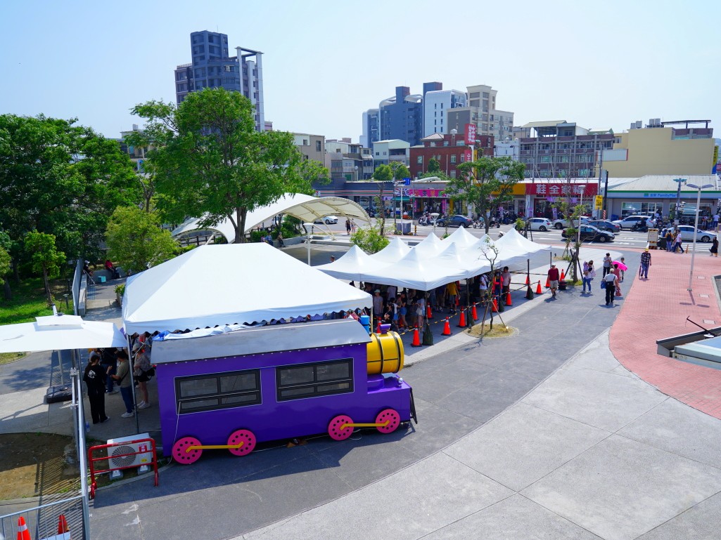 苗栗火車頭園區,苗栗親子景點,苗栗景點推薦,火車頭園區,鐵道迷景點,親子鐵道景點,台灣鐵道旅遊,親子小旅行,火車迷必訪,鐵道主題景點,台灣火車景點,苗栗新景點,親子一日遊,苗栗親子旅遊,火車主題樂園