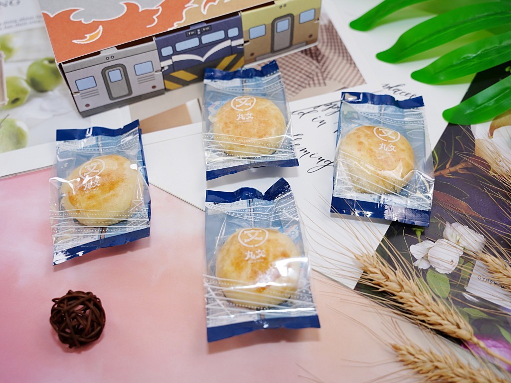 丸文食品,旗魚鬆餅,台中伴手禮,丸文旗魚鬆餅開箱,台中在地美食推薦,鐵鹿大街聯名禮盒,辦公室下午茶點心 丸文食品,旗魚鬆餅,台中伴手禮,丸文旗魚鬆餅開箱,台中在地美食推薦,鐵鹿大街聯名禮盒,辦公室下午茶點心