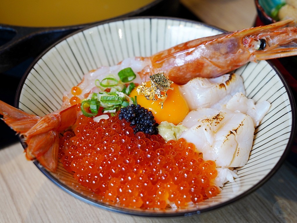 赤海老干貝鮭魚卵丼