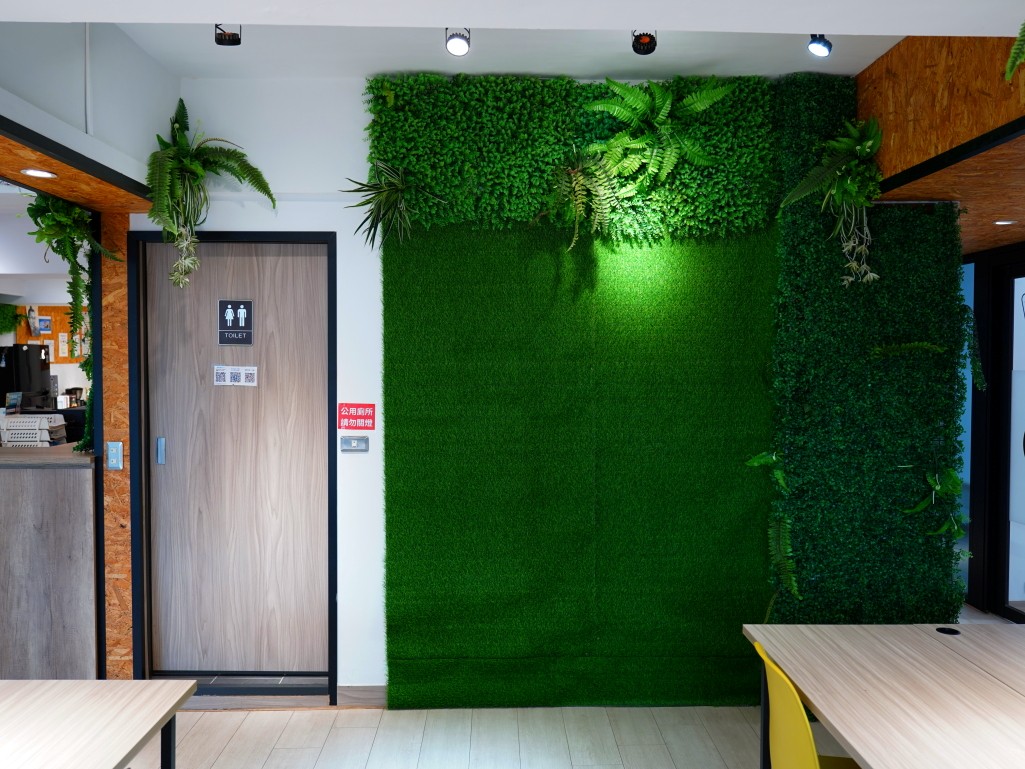 台中共享空間,台中共享辦公室,coworking space 台中,Hour Jungle Coworking,寵物友善辦公室,台中會議室租借,自由工作者推薦空間,創業空間推薦