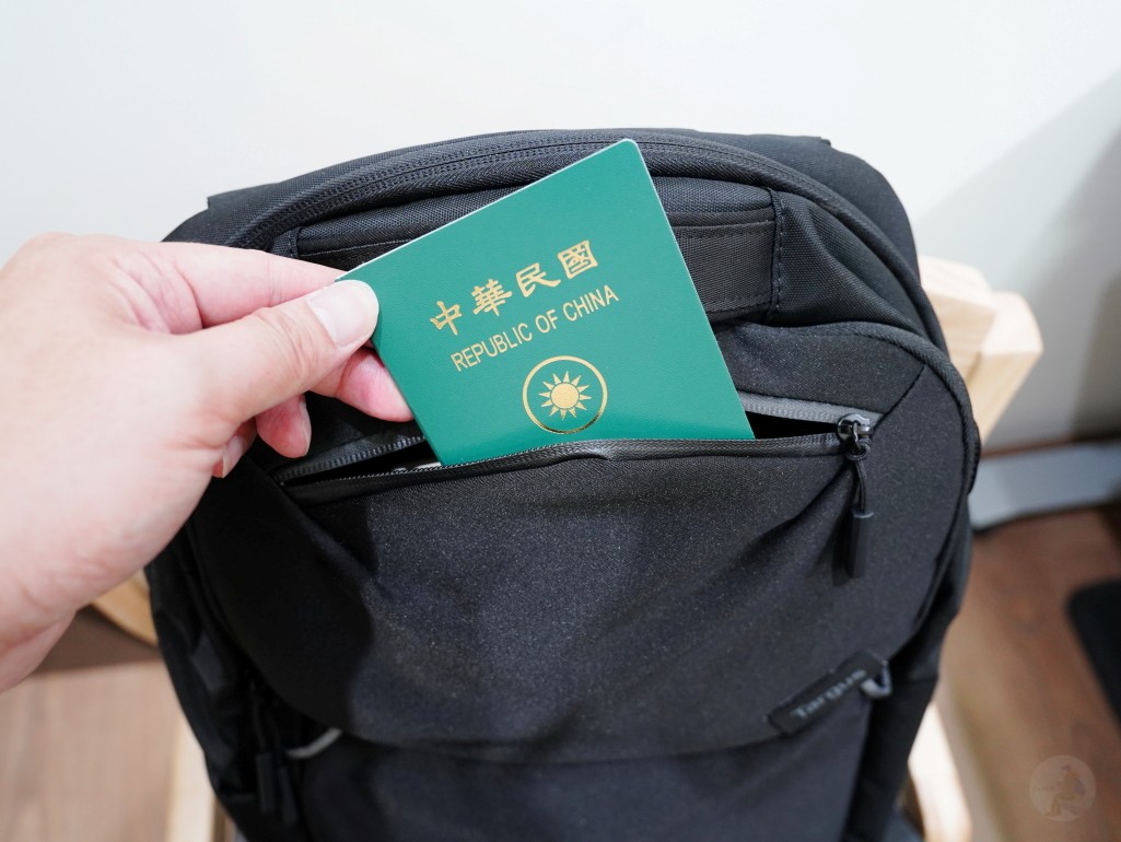 隱藏式側邊防盜口袋設計|Targus防盜背包