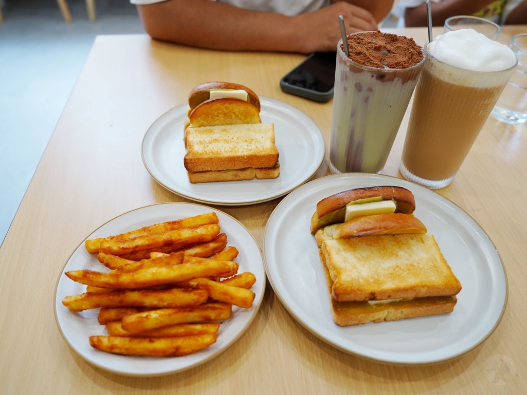 台中豐原咖椰吐司,咖亞人咖椰吐司,台中豐原美食,豐原早午餐推薦,台中南洋早餐,咖椰吐司推薦,恐龍美祿,香蘭鮮奶茶,肉骨茶飯,沙嗲,台中咖椰吐司,台中早餐推薦 台中豐原咖椰吐司,咖亞人咖椰吐司,台中豐原美食,豐原早午餐推薦,台中南洋早餐,咖椰吐司推薦,恐龍美祿,香蘭鮮奶茶,肉骨茶飯,沙嗲,台中咖椰吐司,台中早餐推薦
