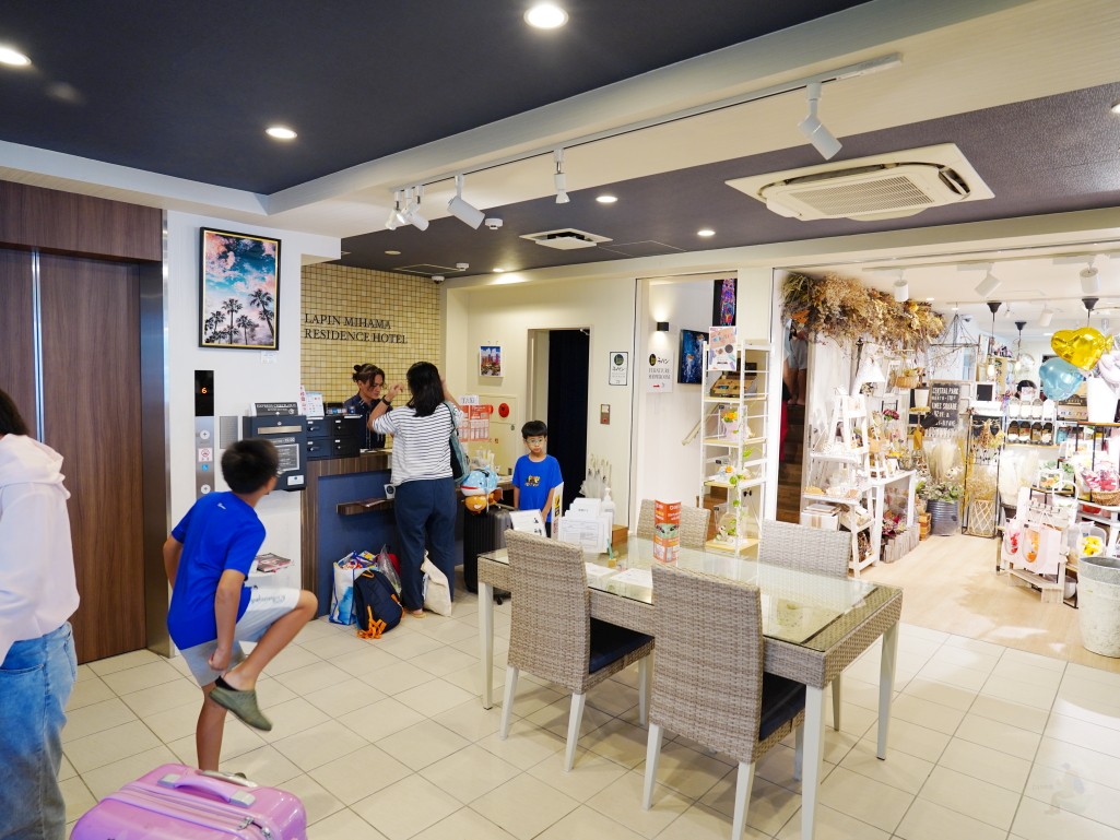 沖繩住宿推薦,沖繩美國村住宿,沖繩親子住宿,沖繩自由行住宿,沖繩北谷住宿,沖繩飯店推薦,沖繩公寓式飯店,LAPIN MIHAMA,美國村飯店,北谷町住宿,沖繩住宿體驗,沖繩住宿開箱,沖繩家庭旅遊住宿,沖繩包棟住宿,沖繩廚房住宿,沖繩自駕住宿,親子住宿推薦,沖繩二房一廳飯店,沖繩便宜住宿推薦,沖繩飯店分享 沖繩住宿推薦,沖繩美國村住宿,沖繩親子住宿,沖繩自由行住宿,沖繩北谷住宿,沖繩飯店推薦,沖繩公寓式飯店,LAPIN MIHAMA,美國村飯店,北谷町住宿,沖繩住宿體驗,沖繩住宿開箱,沖繩家庭旅遊住宿,沖繩包棟住宿,沖繩廚房住宿,沖繩自駕住宿,親子住宿推薦,沖繩二房一廳飯店,沖繩便宜住宿推薦,沖繩飯店分享